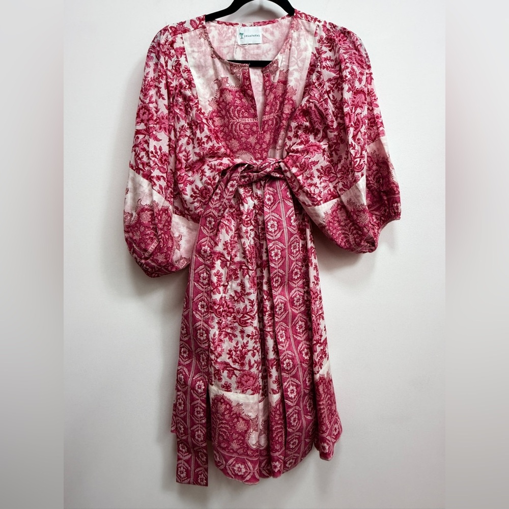 Isla Payal women's dress, EUC, size large.